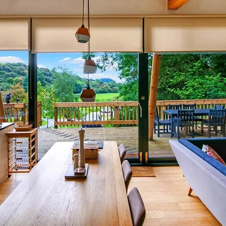 Lodge 11 - Yorkshire Dales 3 Bed With Fire Pit